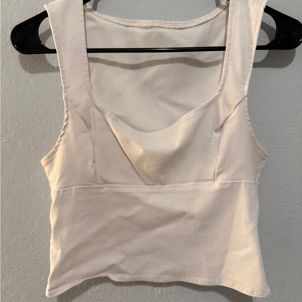 Elegant White Sleeveless Top